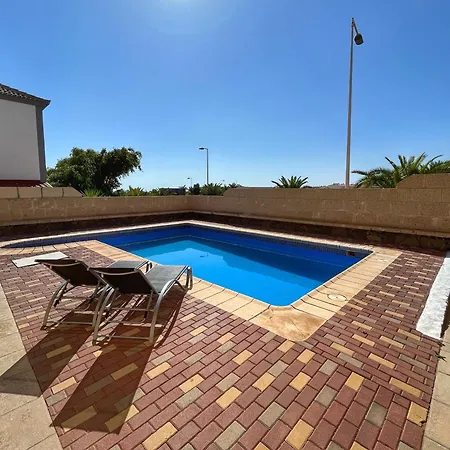 Isabel Tatil Evi *